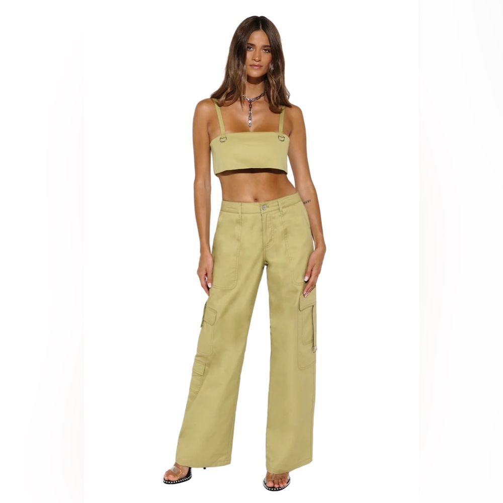 By.Dyln Velah Top Light Khaki NWT Medium - Picture 1 of 8